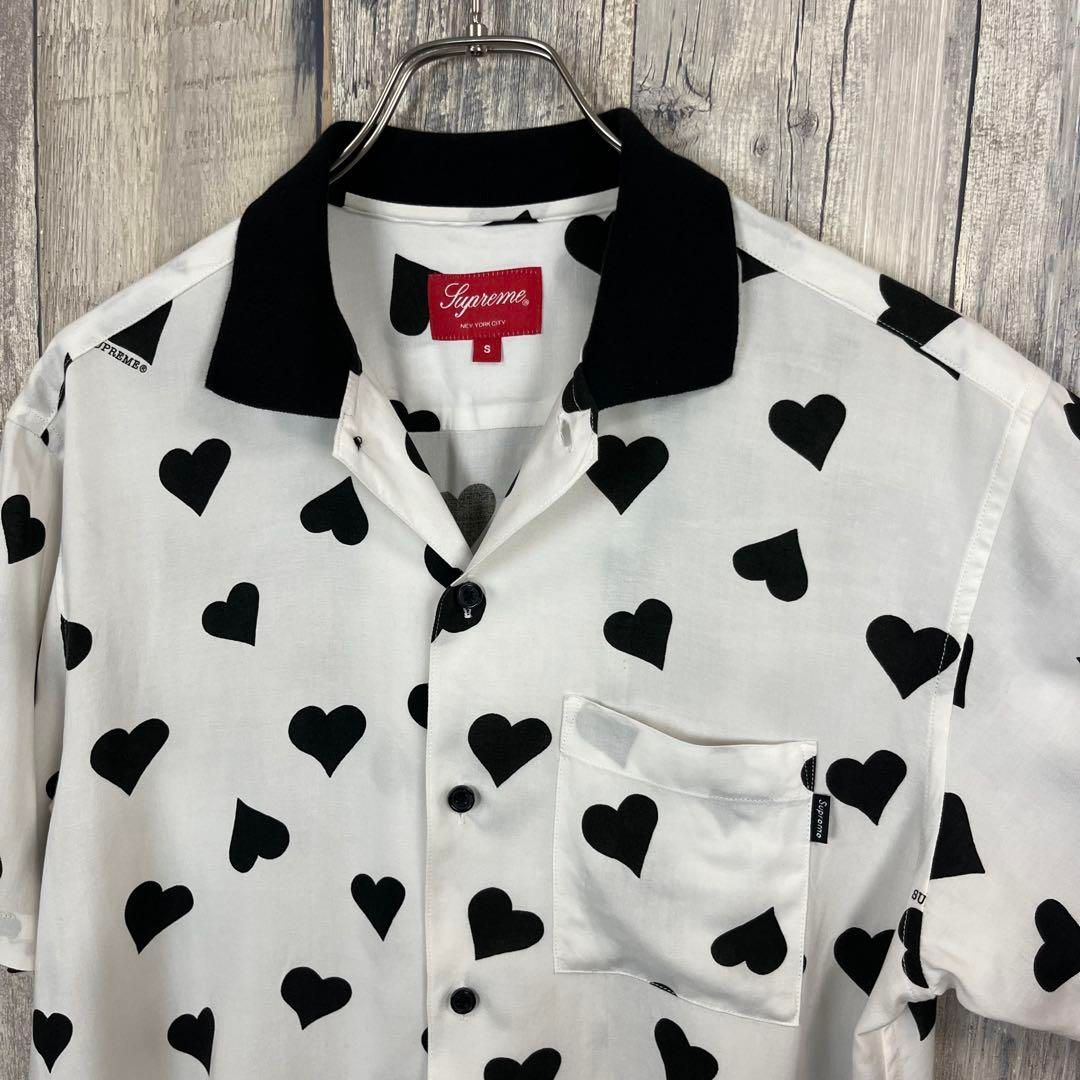 SUPREME シュプリーム