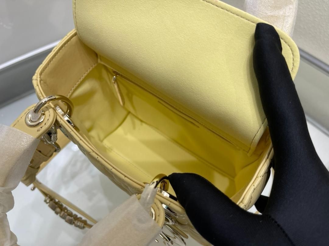 DIOR ディオール