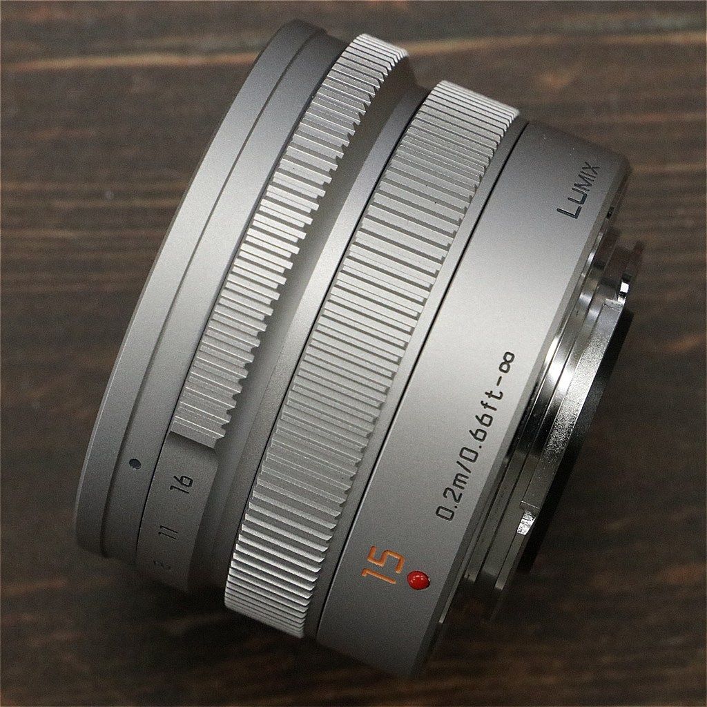 上品 Panasonic Leica DG SUMMILUX 15mm F1.7 ASPH. シルバー H-X015 6366