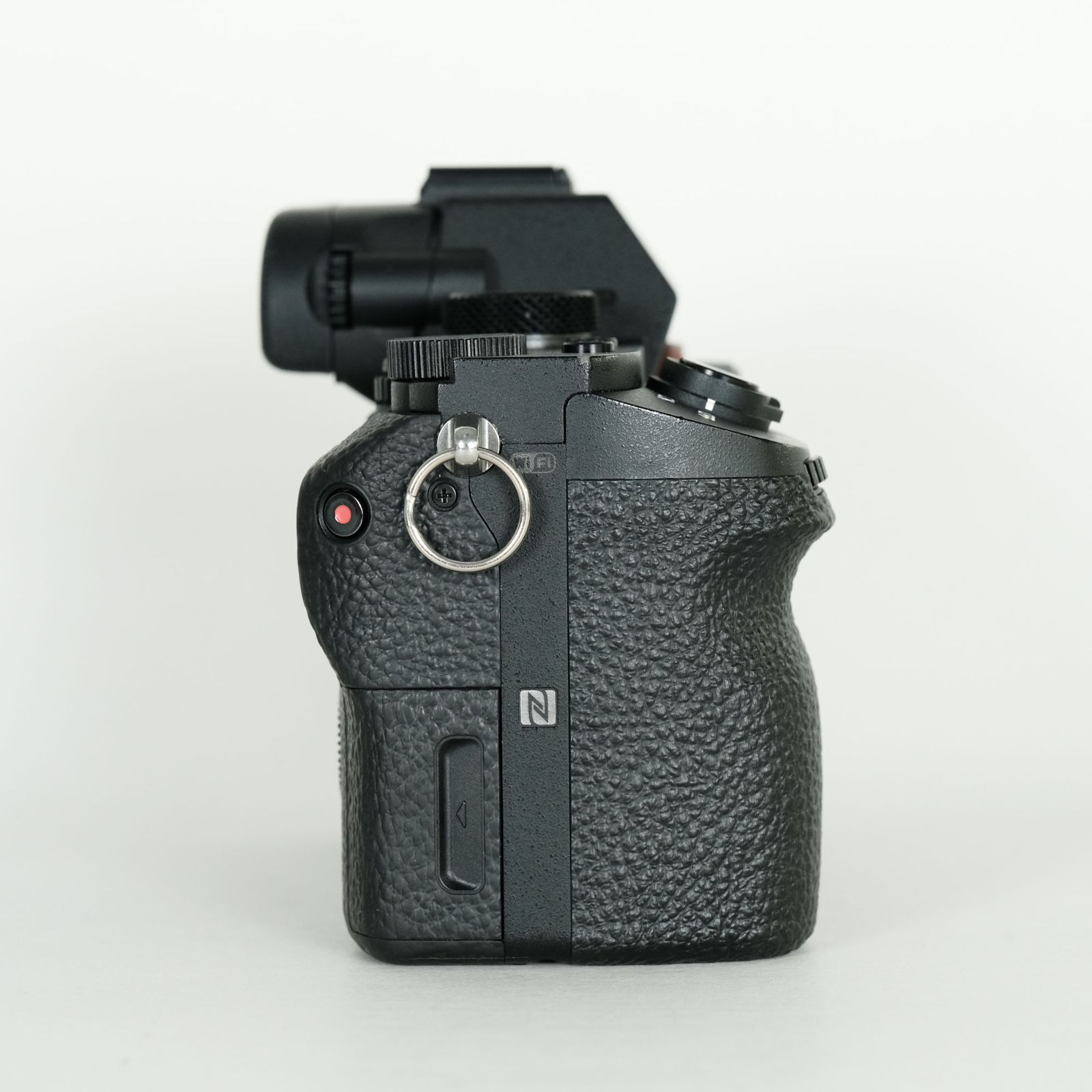 【シャッター数10,533】ソニー SONY α7II ボディ ILCE-7M2 良品｜シャッター数33,190回｜バッテリー5個] SONY α7 II（ILCE