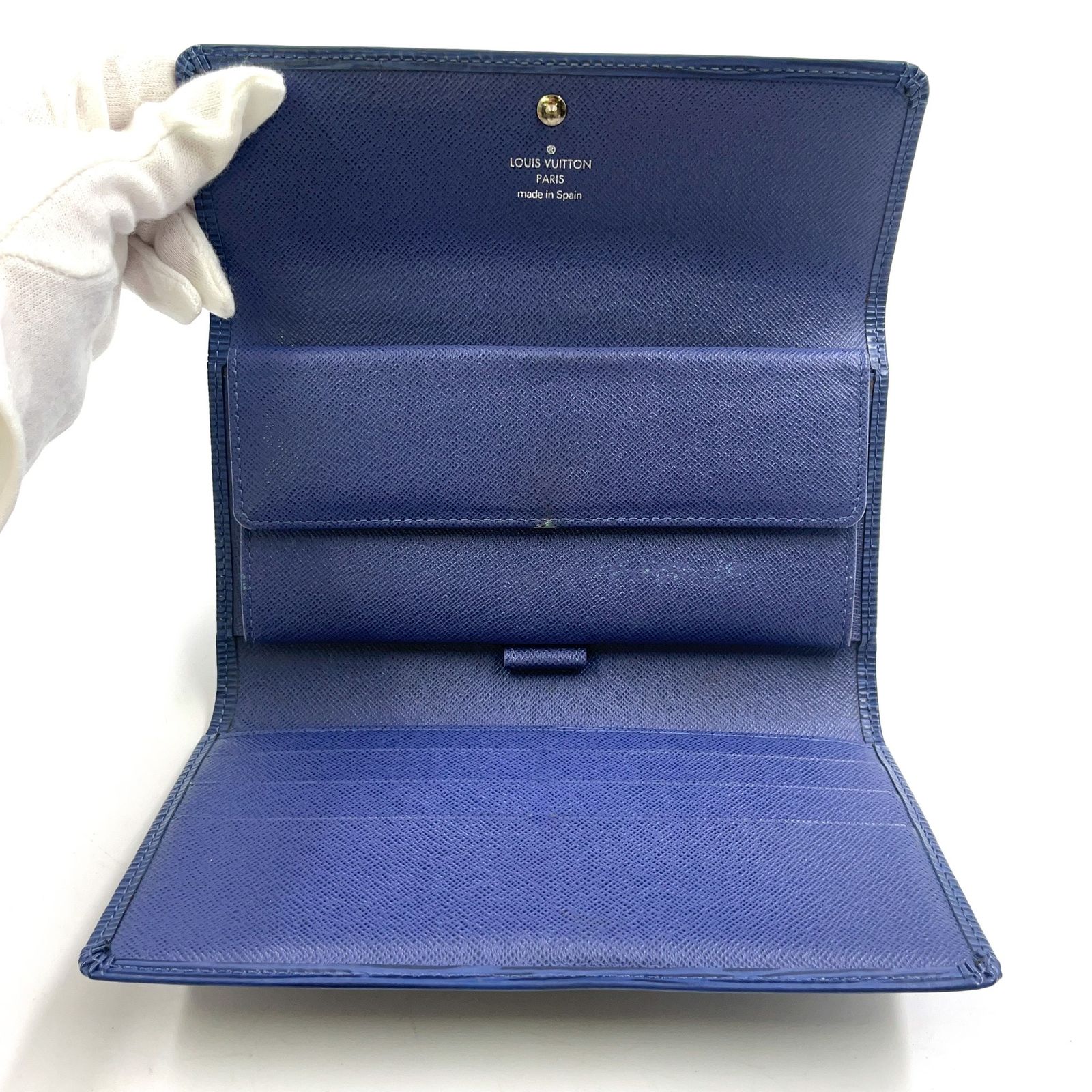 LOUIS VUITTON エピ ポルトトレゾール インターナショナル 3つ折