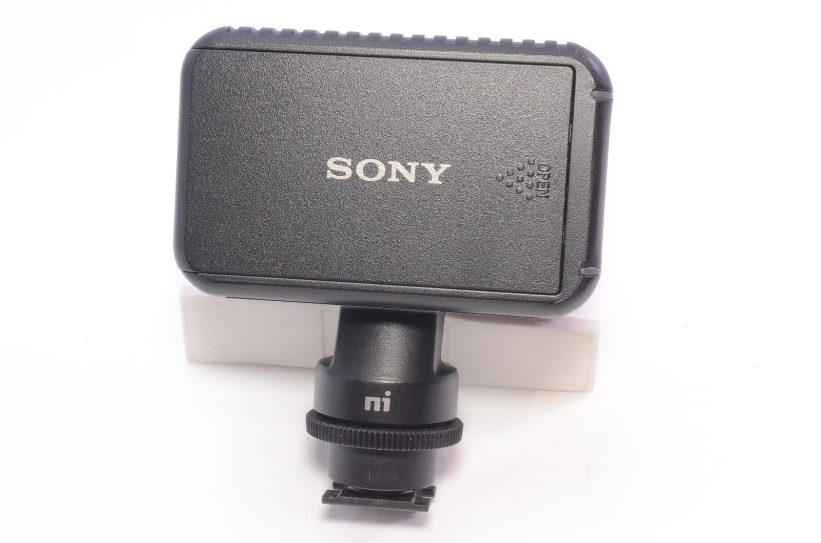 バッテリービデオIRライト HVL-LEIR1