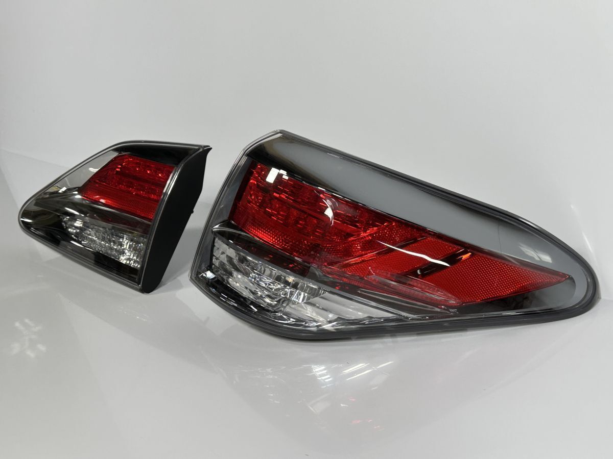 純正 左右テールランプ