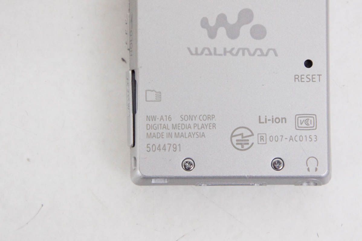 中古】SONYソニー ポータブルオーディオプレーヤー Walkman