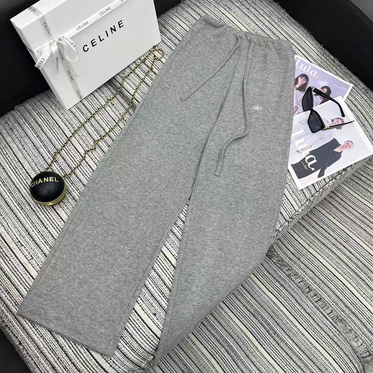 新品本物 ワイドパンツ スウェットパンツ Yoga Alo 新品未使用 メルカリ - パンツ