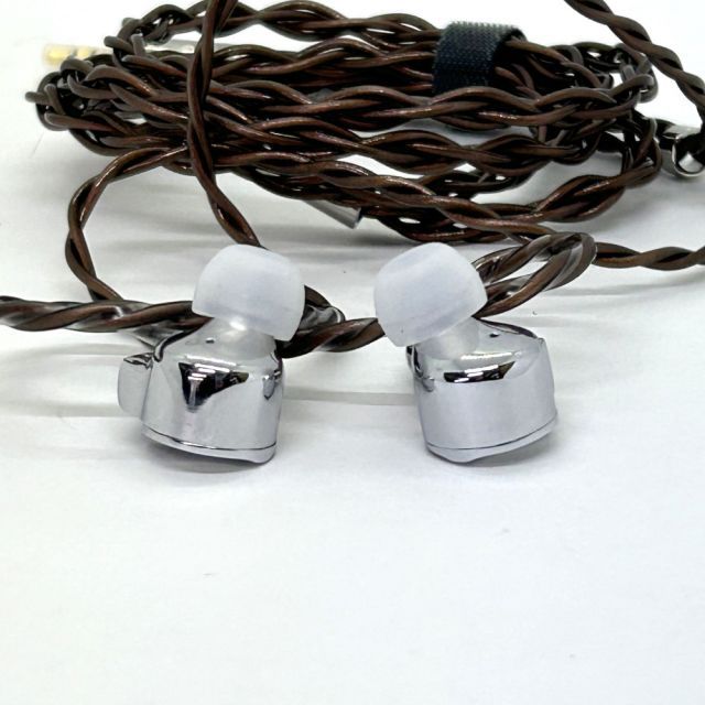 来店をご期待! アウトレット品 FIIO インイヤーモニター型イヤホン FD15 シルバー FIO-IEM-FD15-S