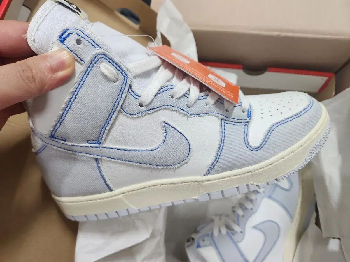 NIKE ナイキ ダンクハイ 1985 白 ロイヤルブルー