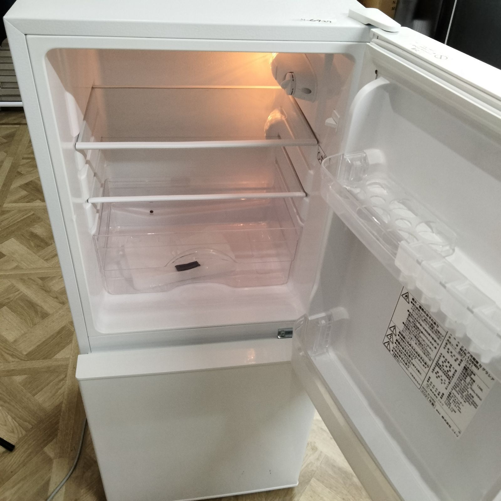 2ドア冷蔵庫Nグラシア