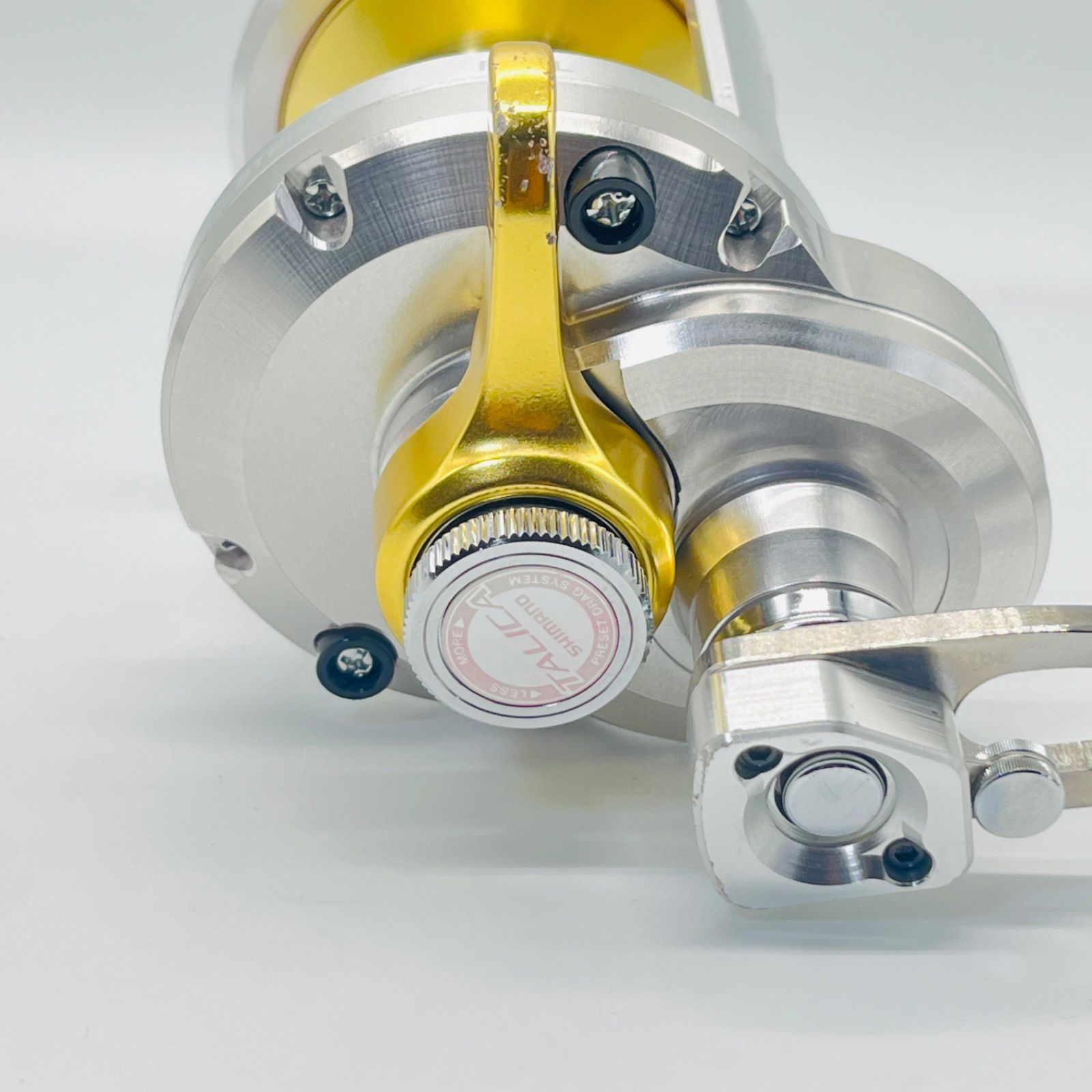 右ハンドル 釣具