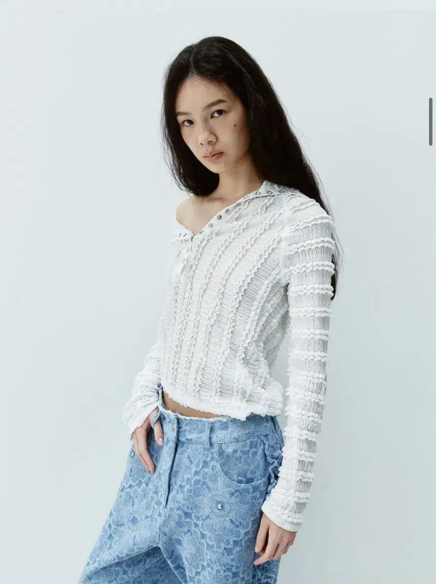 G_LACE BUTTON