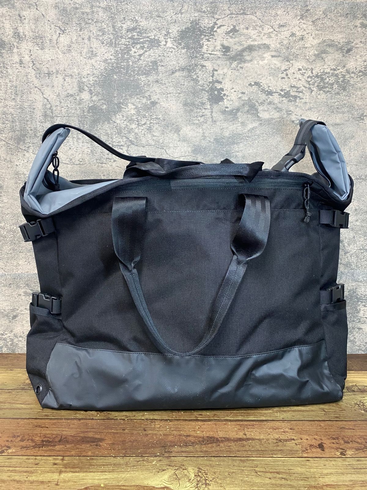 JG494 クローム CHROME Barrage Duffle トートバッグ 黒