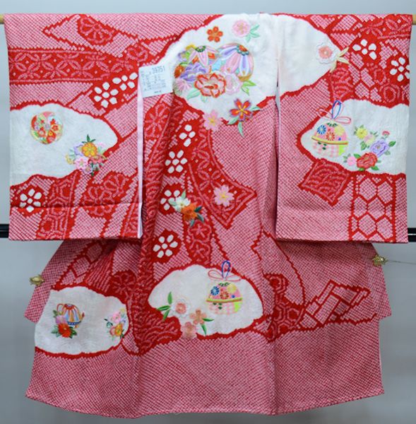 お宮参り産着 正絹 のしめ 女児 着物 絞り 総刺繍 綸子地 赤地 毬 鈴 女の子 祝着 一つ身 掛け着 初着 NO39751
