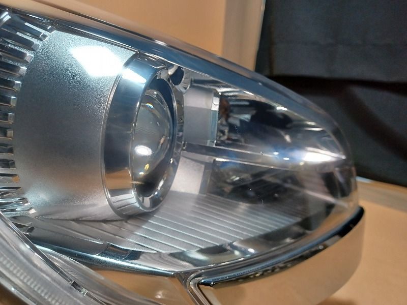 コーティング済 eKスペース B11A 右ヘッドランプ・ヘッドライト  