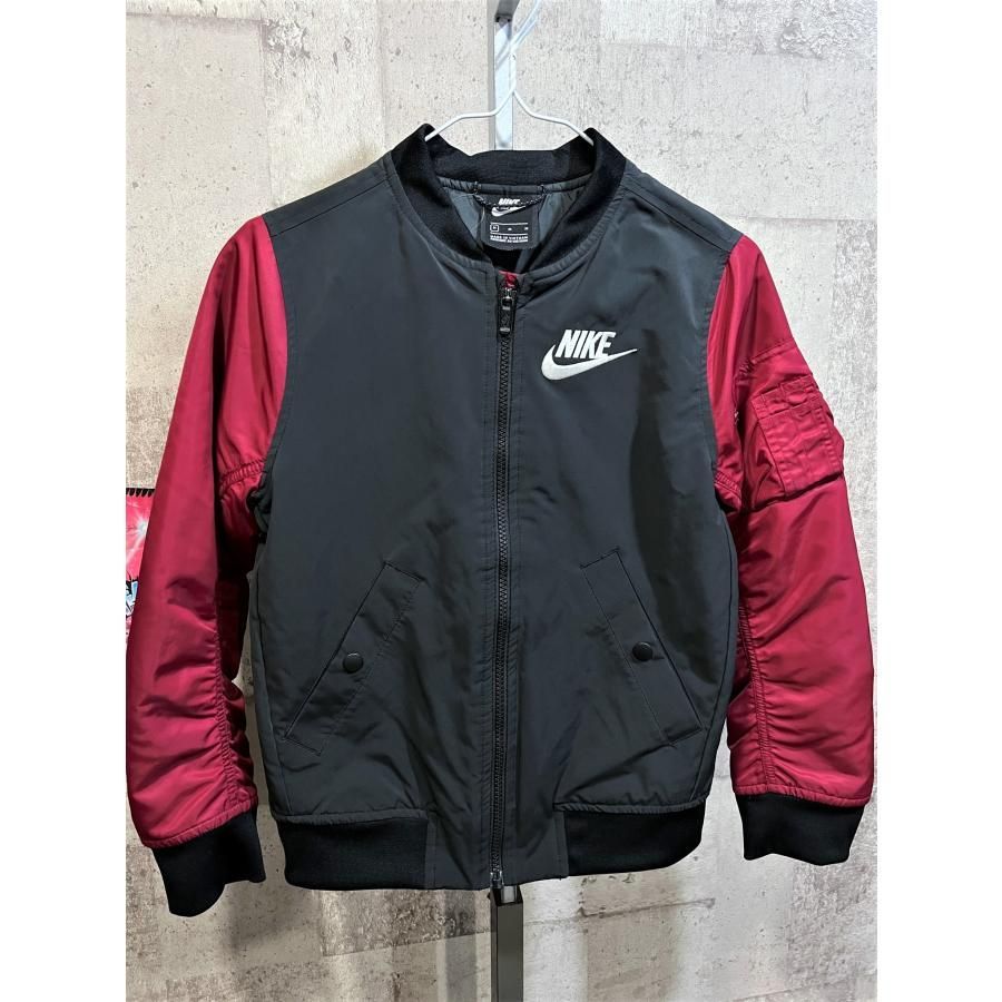 美品 ナイキ ジュニア 140-150 定価15400円 MA-1 黒赤 NIKE ジャンパー 