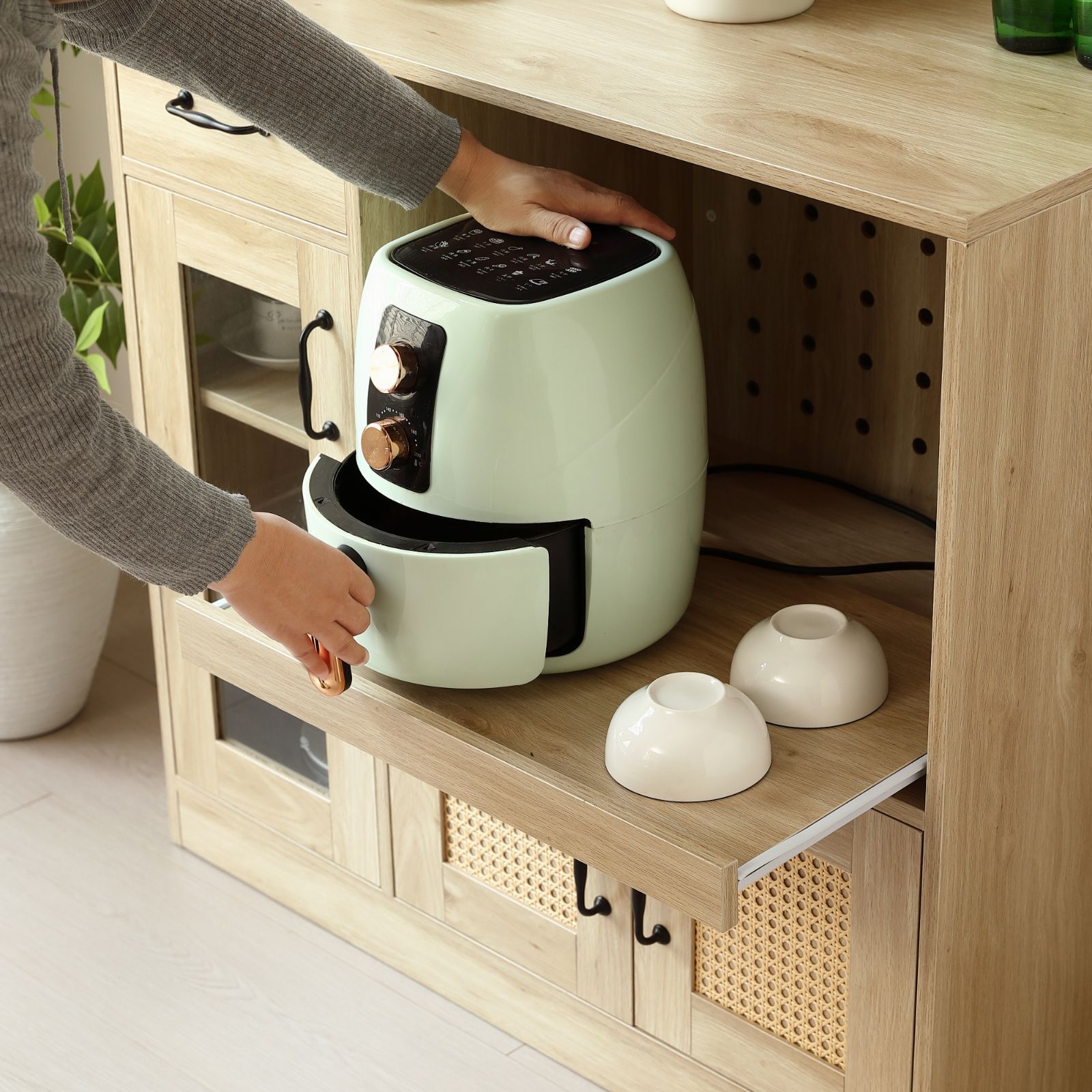 キッチンカウンター 食器棚