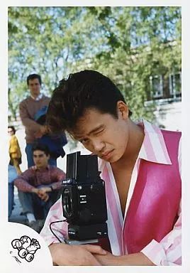 中古】生写真(ジャニーズ) 光GENJI/諸星和己/上半身・ピンク・白の