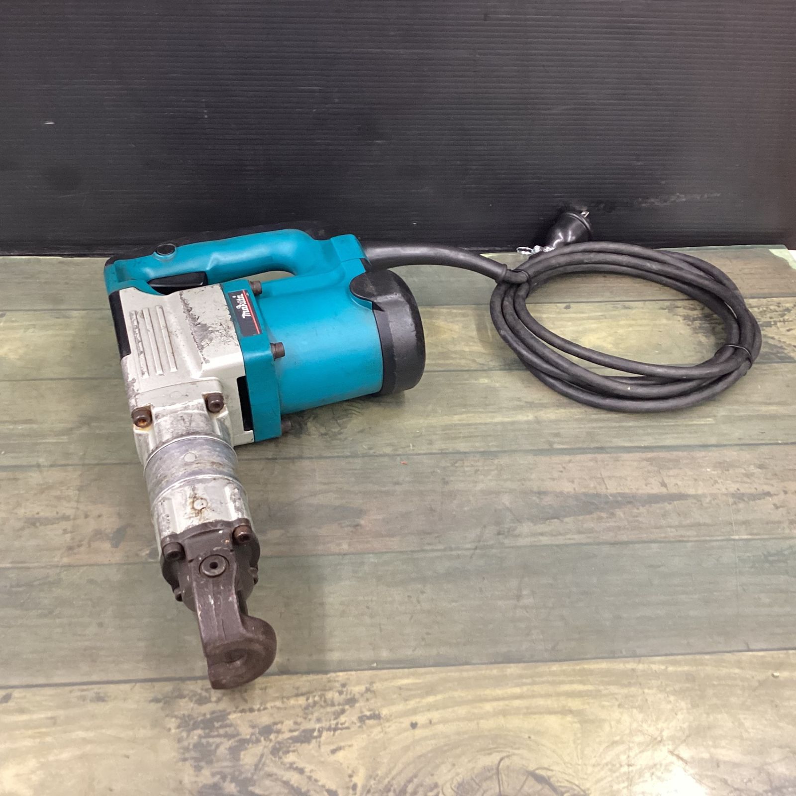 マキタ(makita) 電動ハンマ HM0830 【東大和店】 - メルカリ マキタ(makita) 電動ハンマ HM0830 【東大和店】 - メルカリ