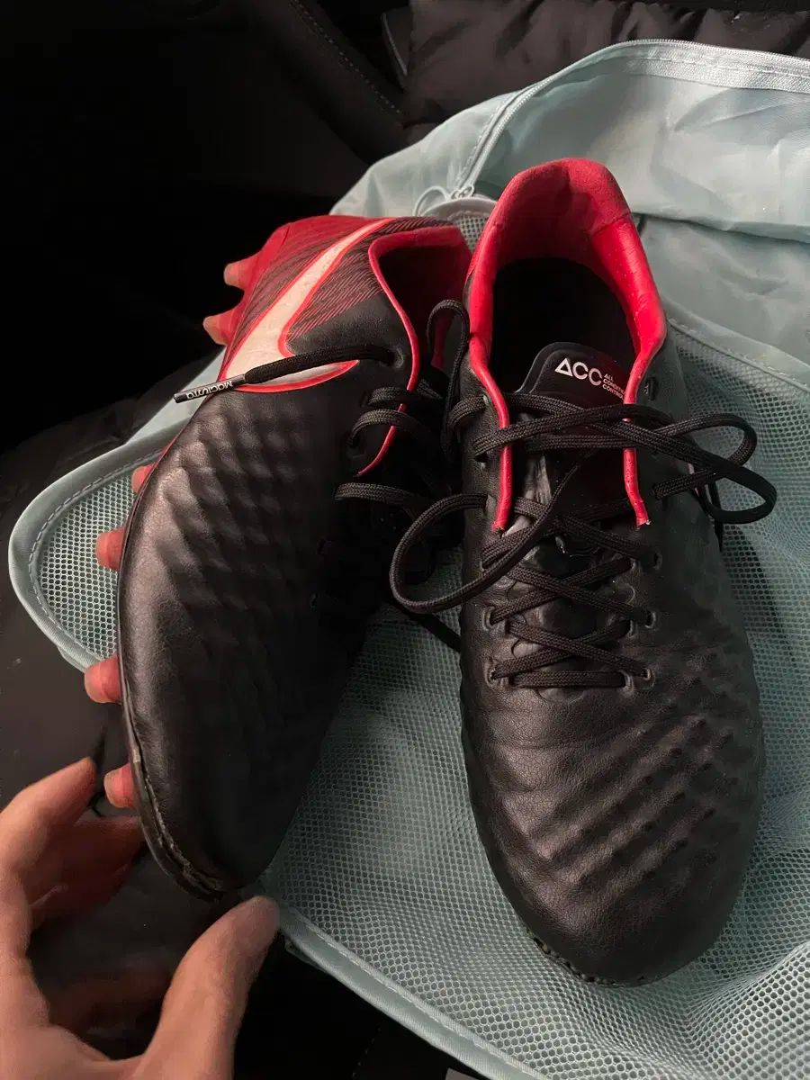 美品】NIKE マジスタ オーパス 2 HG-E 極美品】NIKE マジスタ オーパス