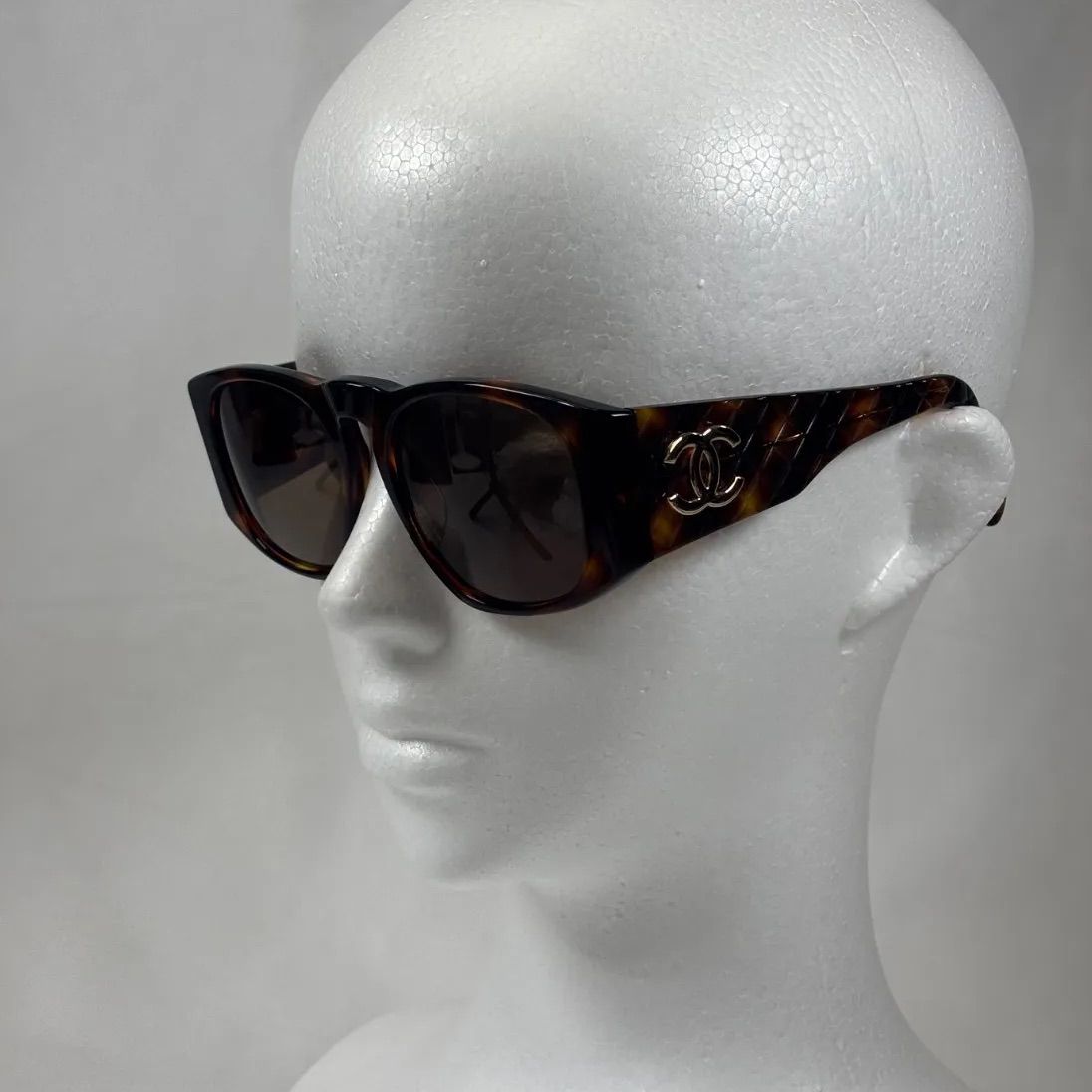 シャネル CHANEL