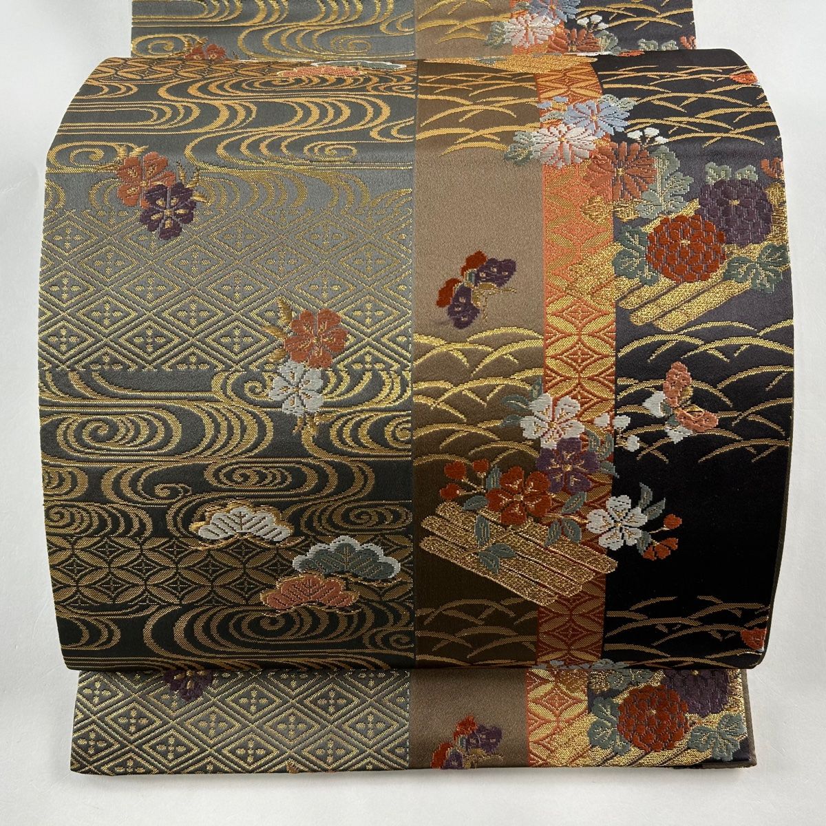 No.2580 正絹花筏金糸箔袋帯 No.2580 正絹花筏金糸箔袋帯 - メルカリ