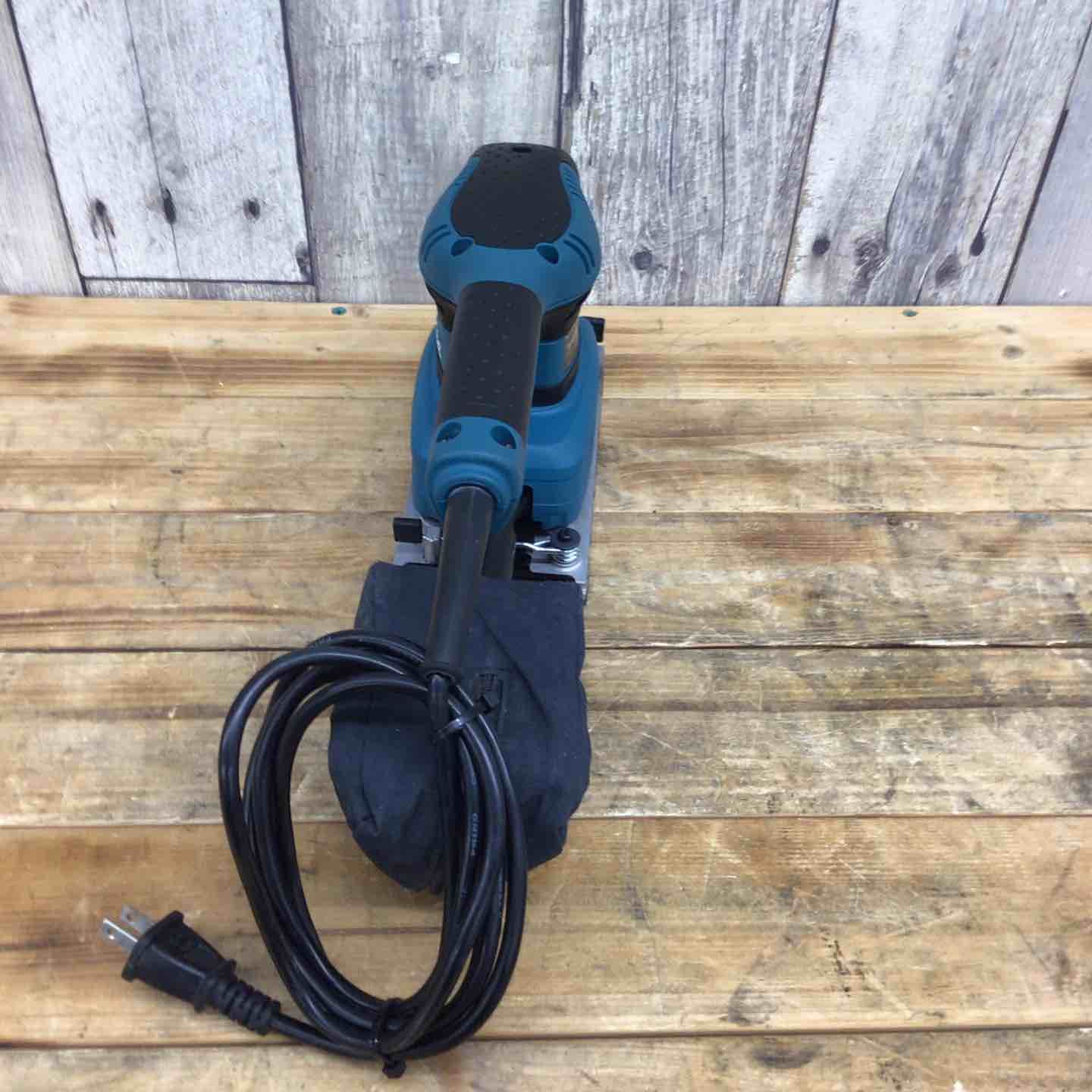 夏セール開催中！ 品 マキタ makita 仕上サンダ BO3710 替えサンドペーパー付属 東大和店