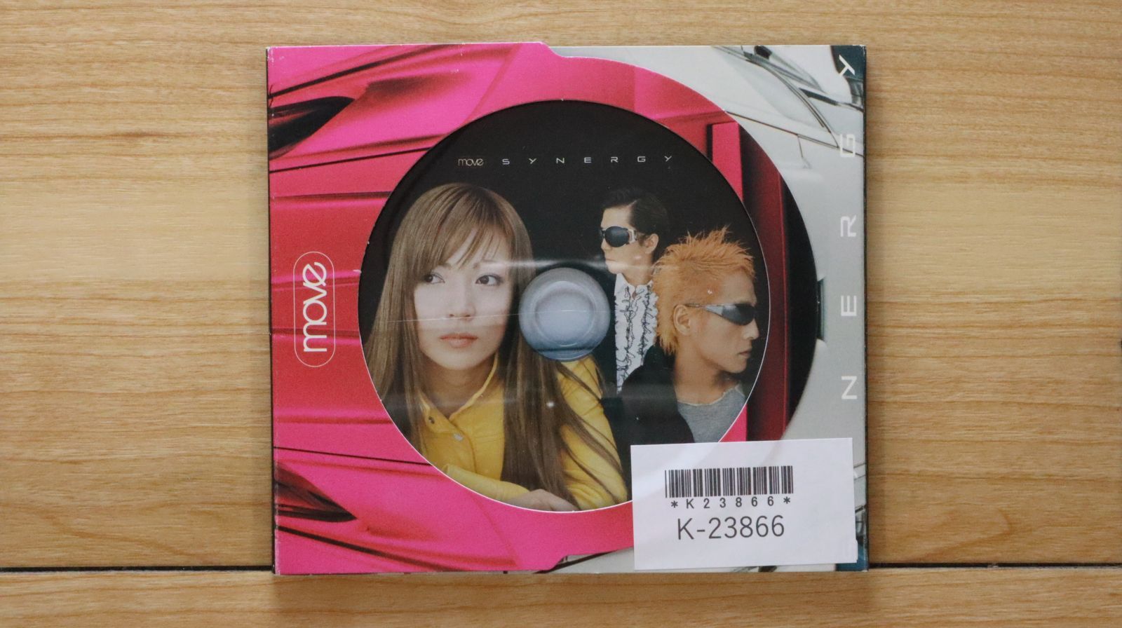 伊能静/ボーン・トゥ・ラヴ　8センチ8cmシングル CD 台湾　プロモ盤 国内盤CD☆ムーヴ フィーチャリング エイトボール/M.O.V.E FEAT