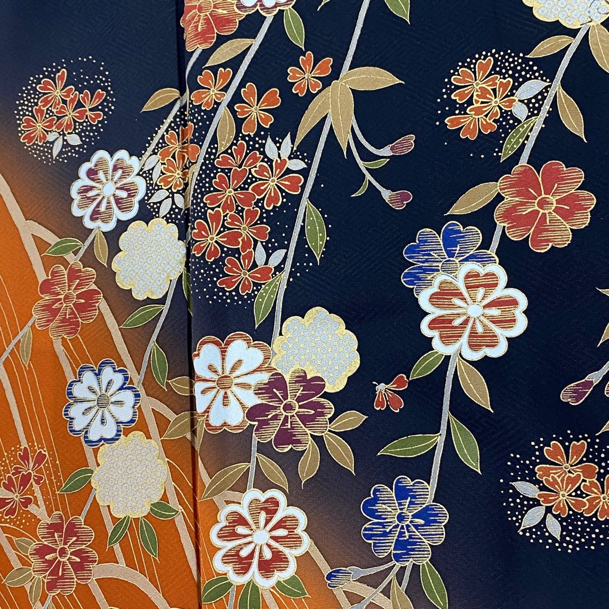美品 ますいわ屋 枝垂桜と波模様 桜 金彩 赤色 袷 正絹 成人式 振袖 着物 2_045000000019.jpg?1705976747