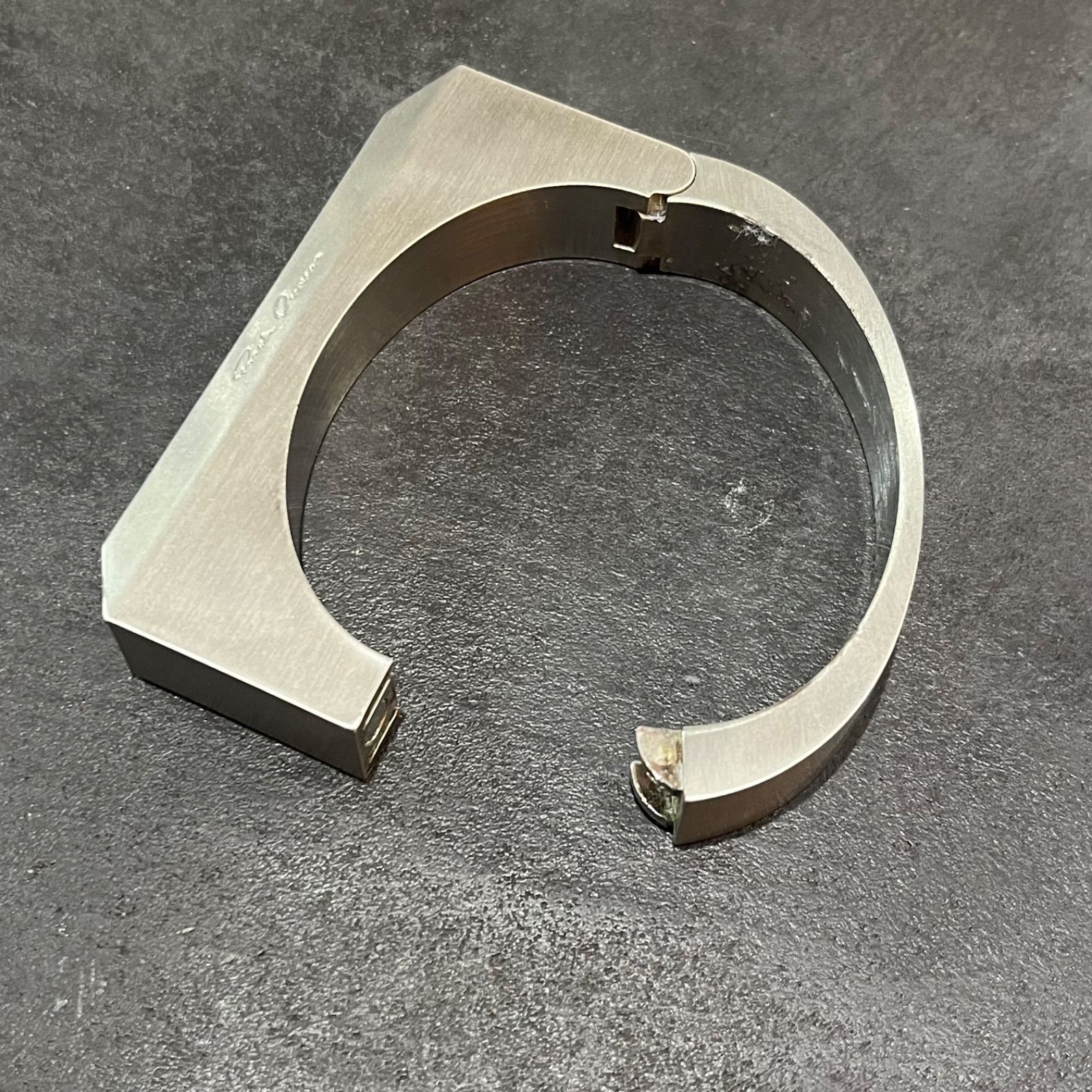 参考上代95700円 Rick Owens BEVELED BANGLE ベベルドバングル