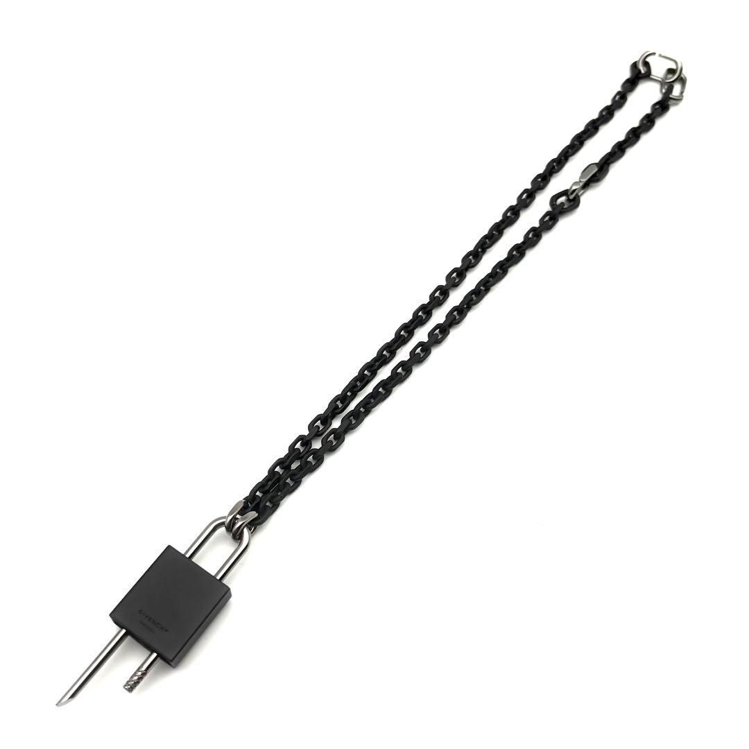 ✨未使用保管品✨GIVENCHY ネックレス パドロック ブラック シルバー ✨未使用保管品✨GIVENCHY ネックレス パドロック ブラック