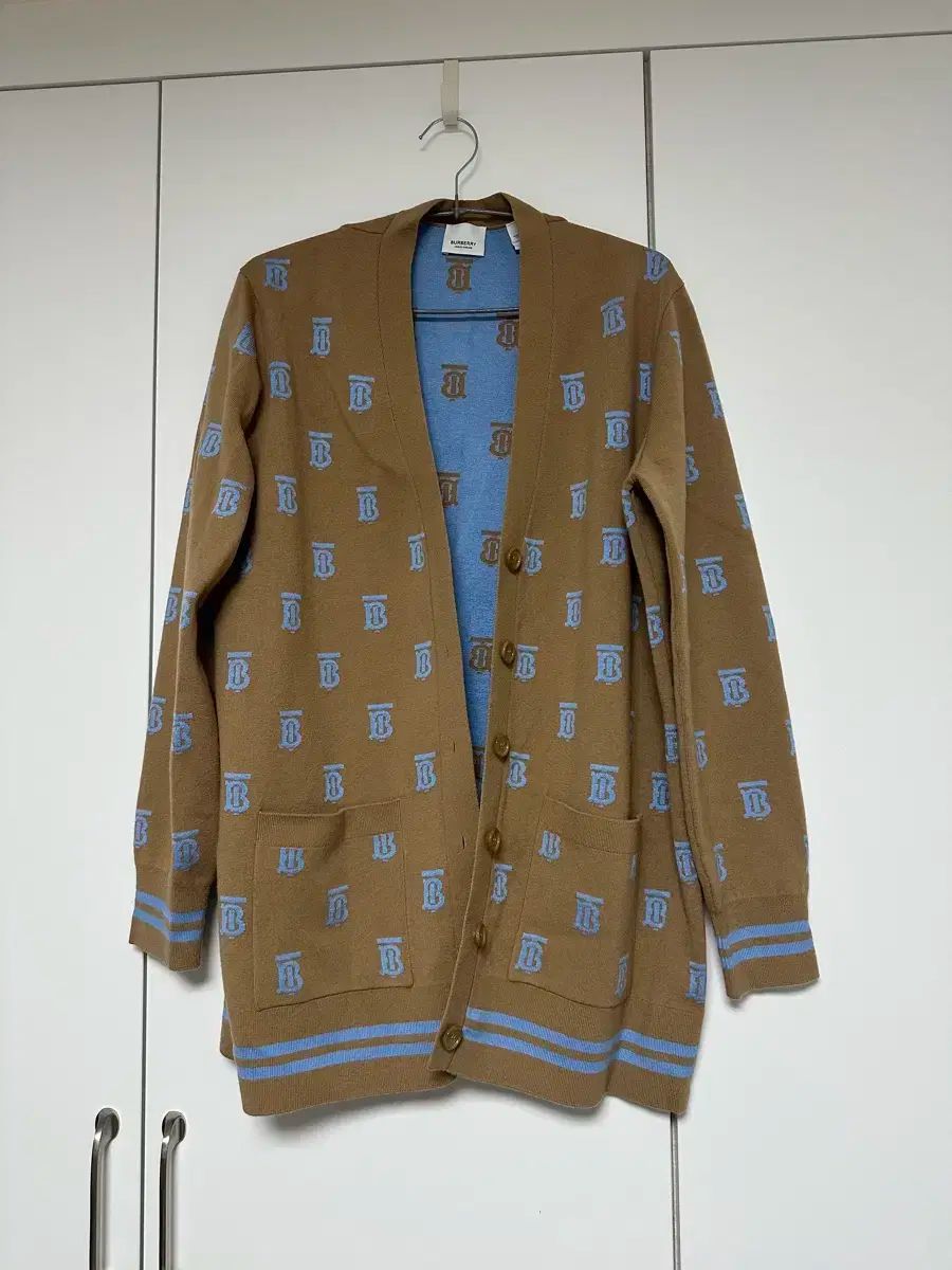 【美品】売れ筋商品|||ピンクハウス★モチーフ&フリルいっぱいカーディガン 裾はかぶせ段々フリル♪透かし編み&リボンがキュート♪黒系 z9855s PINK HOUSE - 【美品】ピンクハウス☆モチーフ&フリルいっぱい