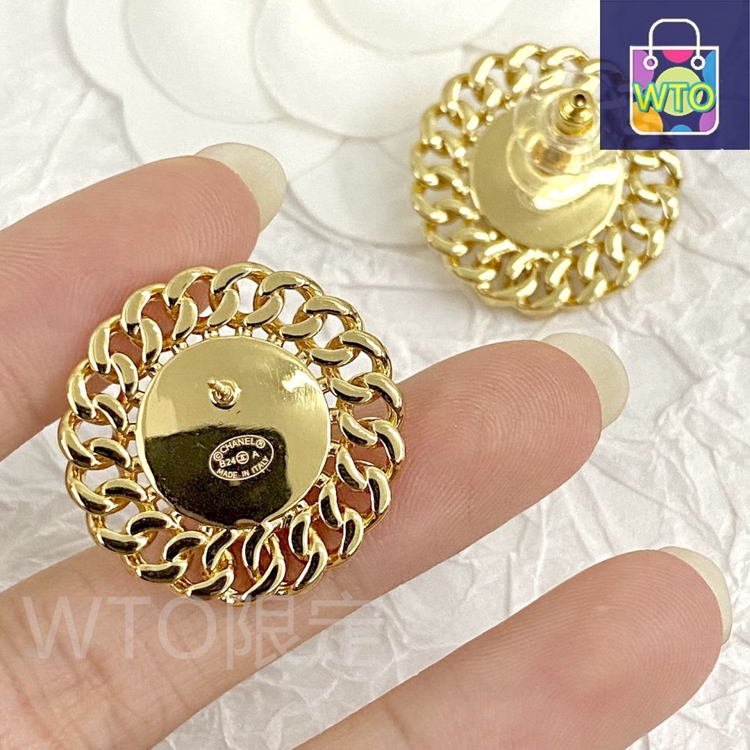 CHANEL ヴィンテージ　イヤリング Qoo10] CHANEL 【中古】 イヤリング 2438 ヴィンテ