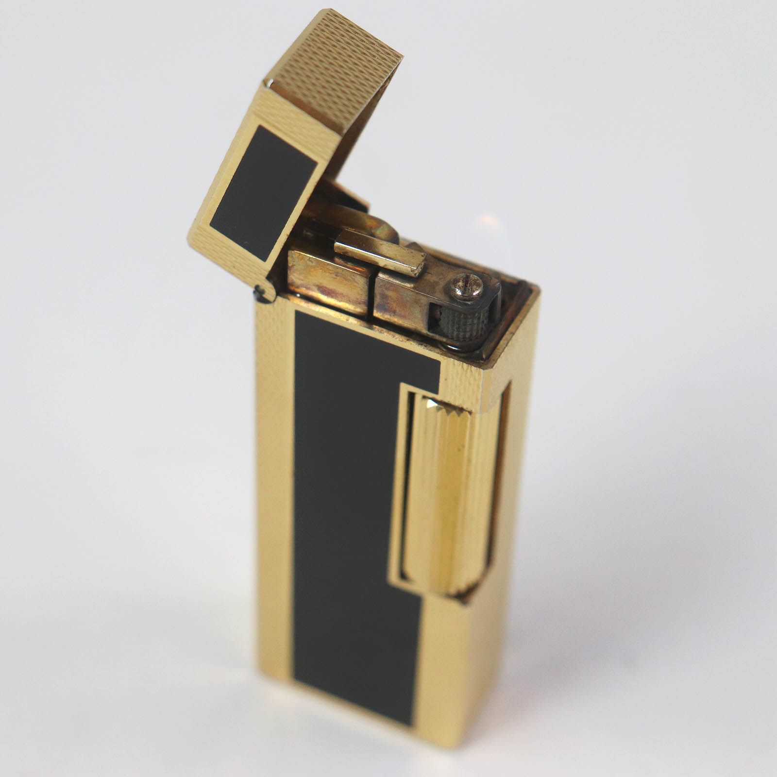 良品□Dunhill ダンヒル ラッカー ローラー式 喫煙具 ガス ライター ゴールド ブラック ケース付き スイス製 メンズ 着火確認済み