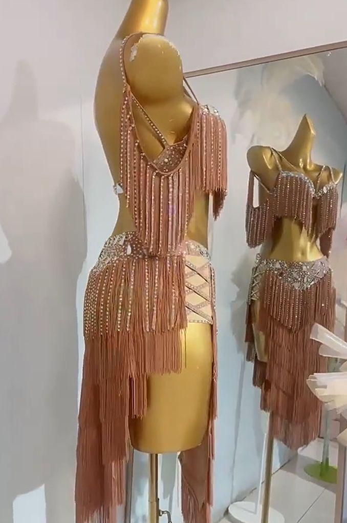 オリエンタル衣装 色変更可