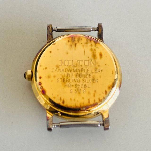 腕時計 24金メイプルリーフ 金貨時計 ヒルトン - メルカリ