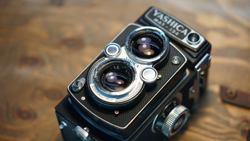 販売 8681 YASHICA Mat-124 80mm 3.5 8681 YASHICA Mat-124 80mm 3.5