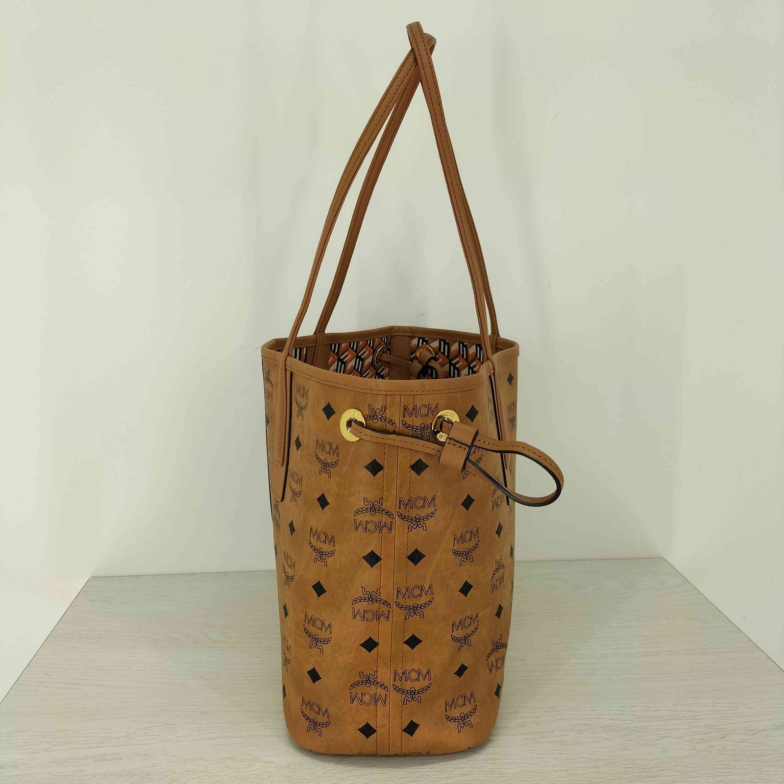 エムシーエム MCM MEDIUM Liz ヴィセトス トートバッグ