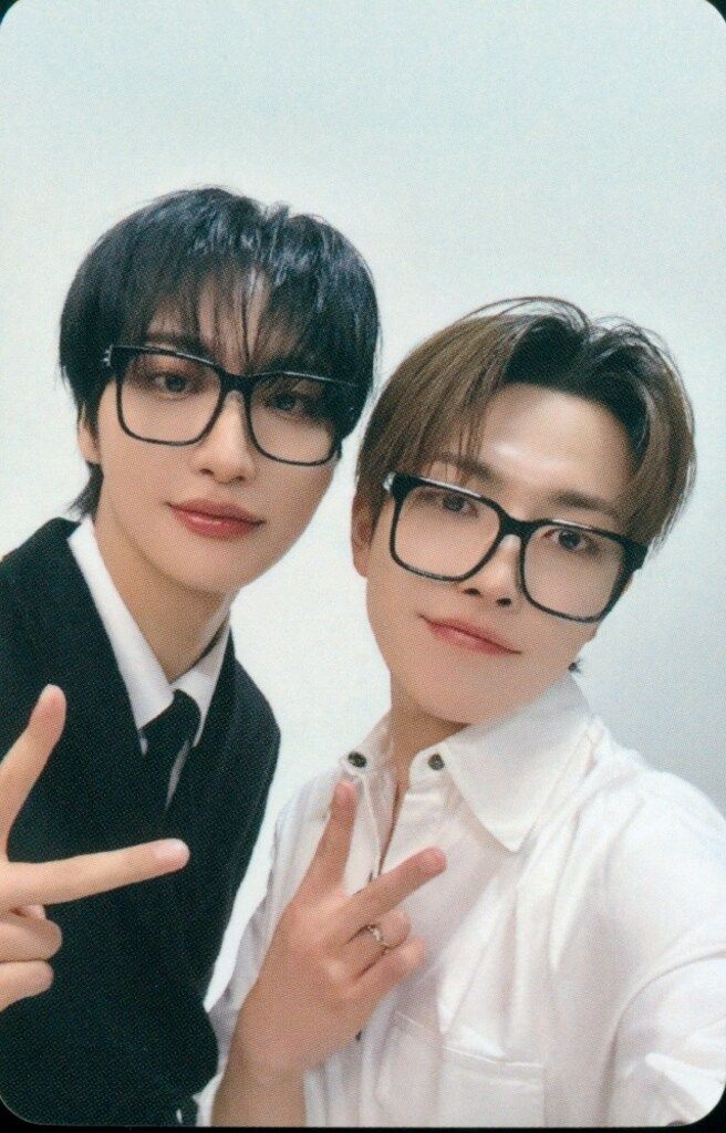 新品 未開封】あんスタ 影片みか 中国限定 TRIP旅途 ハート缶バッジ