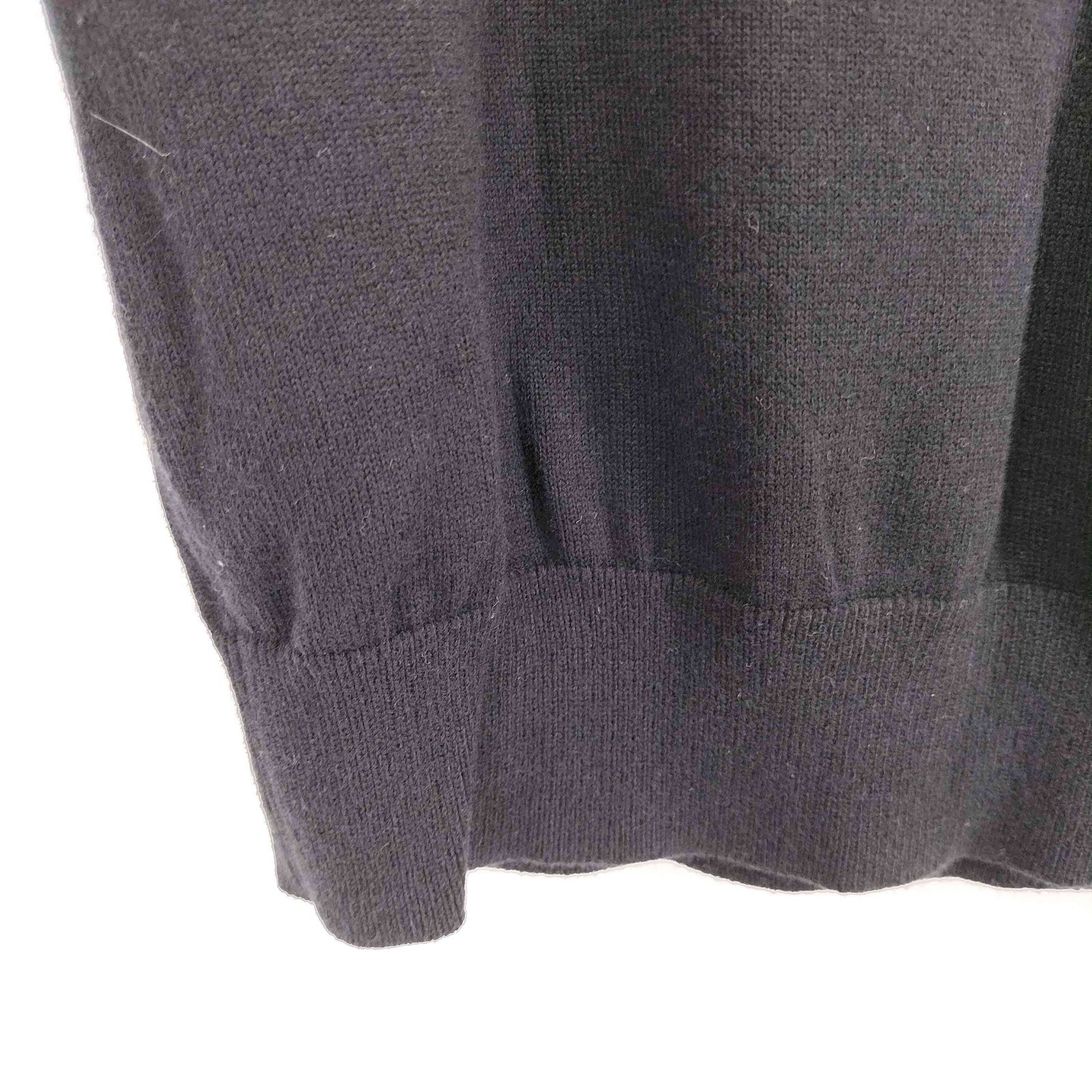 フレッドペリー FRED PERRY フロントロゴ刺繍 Vネックニット メンズ