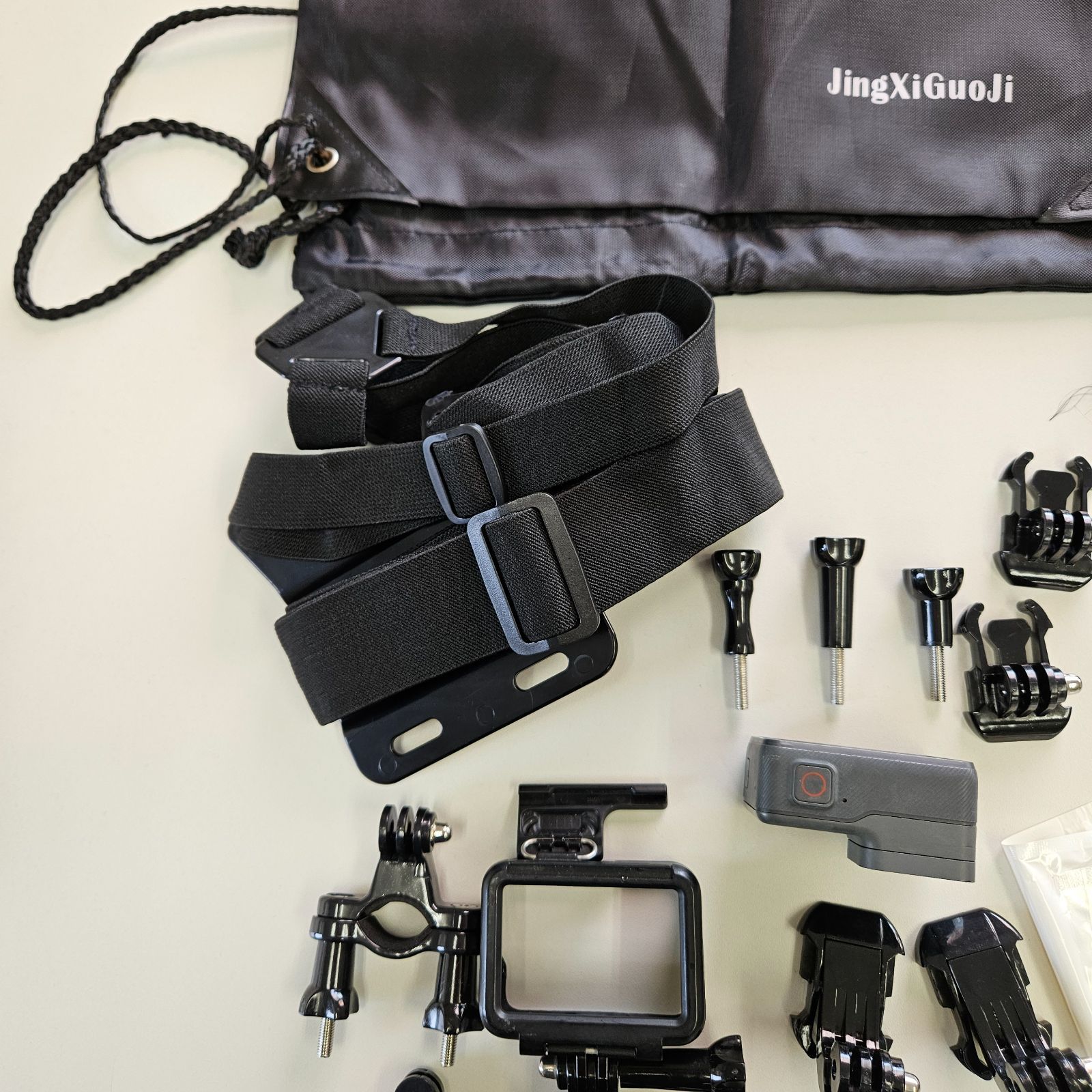  GoPro HERO 5 Black 本体 バッテリー SDカード32 GB 多数セット 防水アクションカメラ 動作良好 GoPro アクションカメラ ウェアラブルカメラ本体