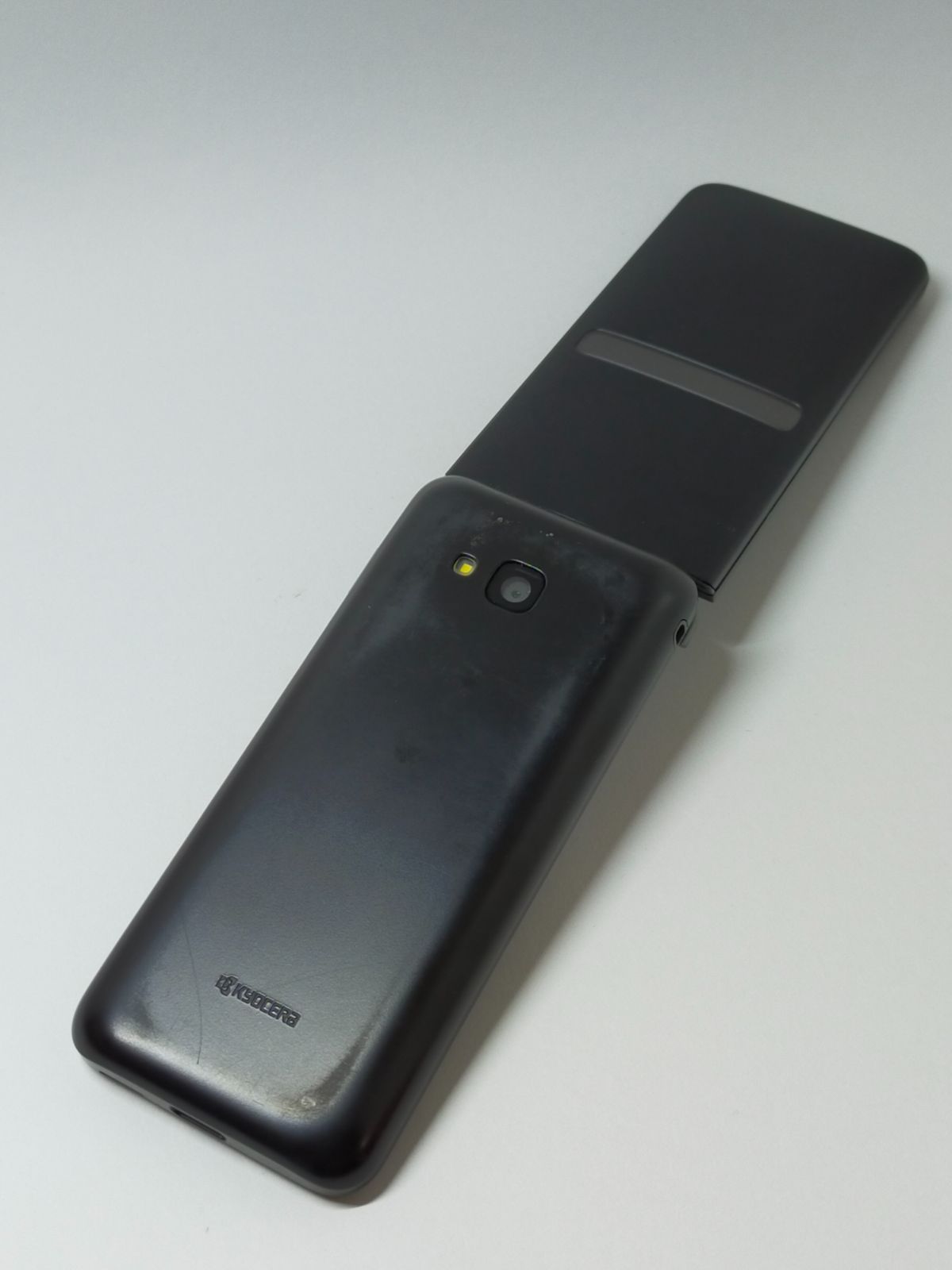 au - 専用 売約済み GRATINAグラティーナ KYF39SIMロック解除 seegrammobile_e040