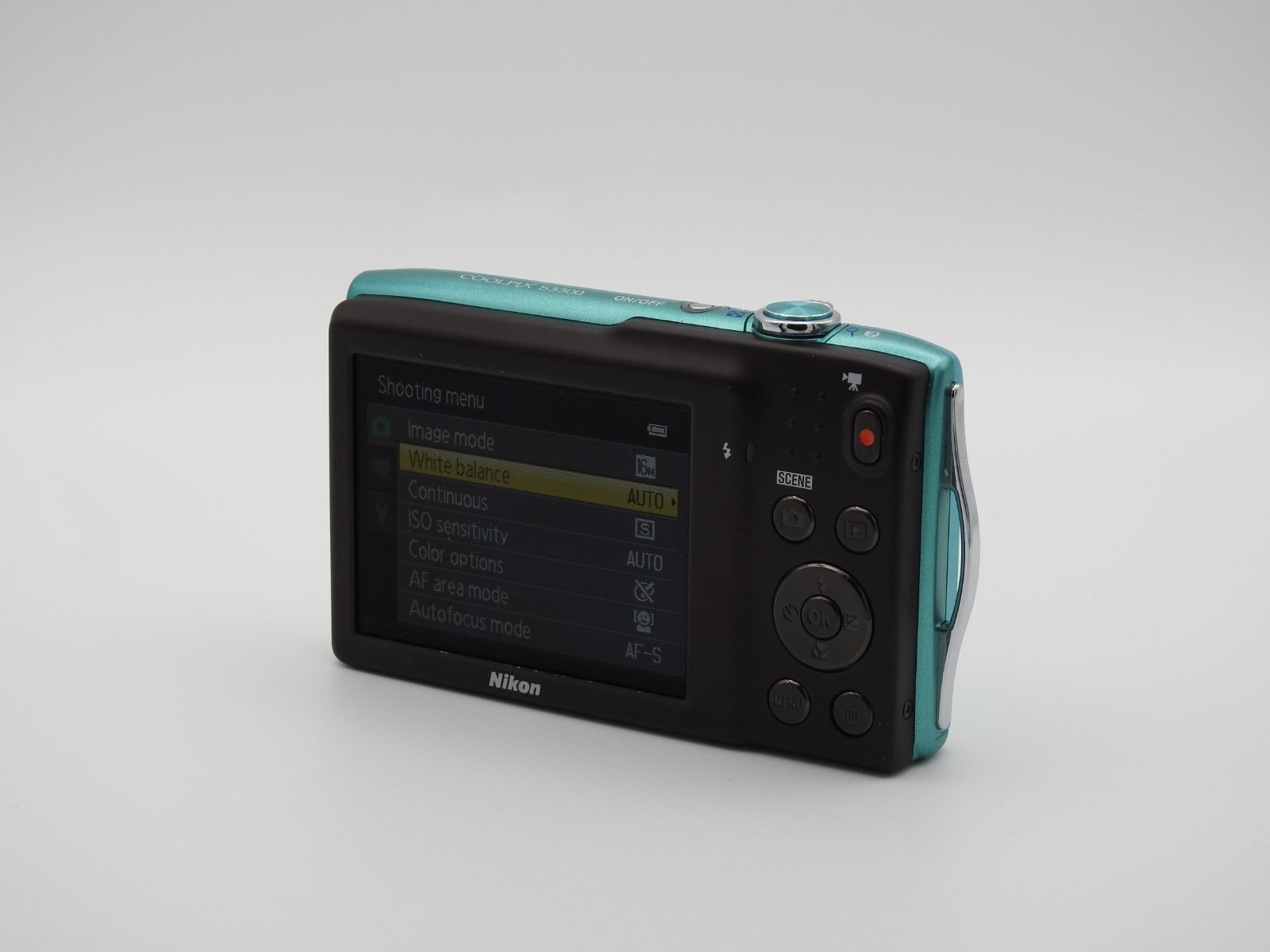 Nikon COOLPIX S3300 ミントグリーン 純正バッテリー付　稼動品 Nikon COOLPIX S3300 ミントグリーン 純正バッテリー付 稼動品