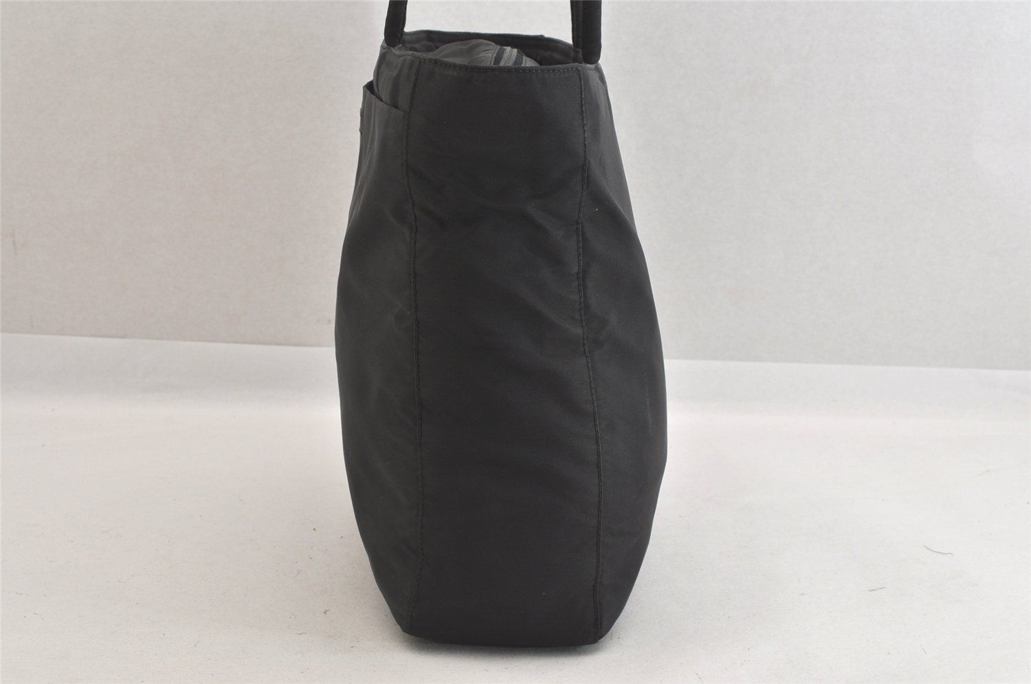 プラダ 2wayバッグ シャーリングバッグ ショルダーバッグ ハンドバッグ