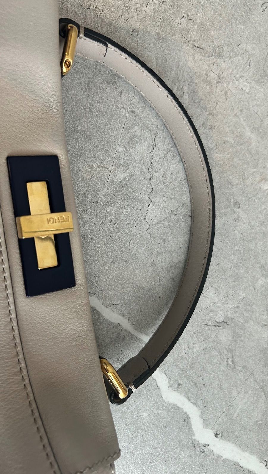FENDI】ピーカブー/ピンクベージュ系/ゴールド金具 - メルカリ