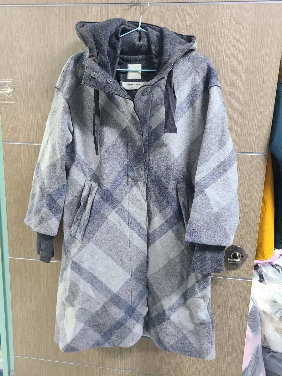 KUHO カシミア ブレンディッド フード CHECK コート s