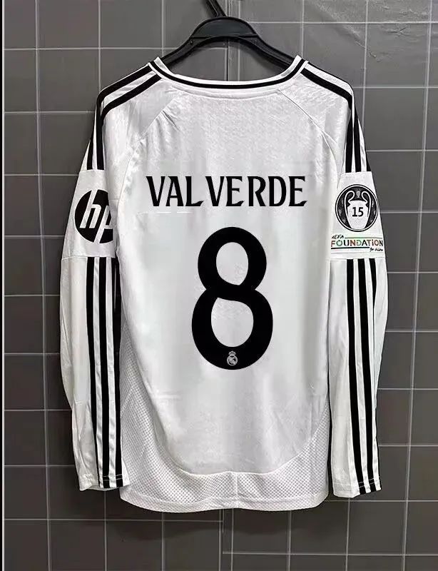 8番VALVERDE レアルマドリード 24-25 ホームユニフォーム
