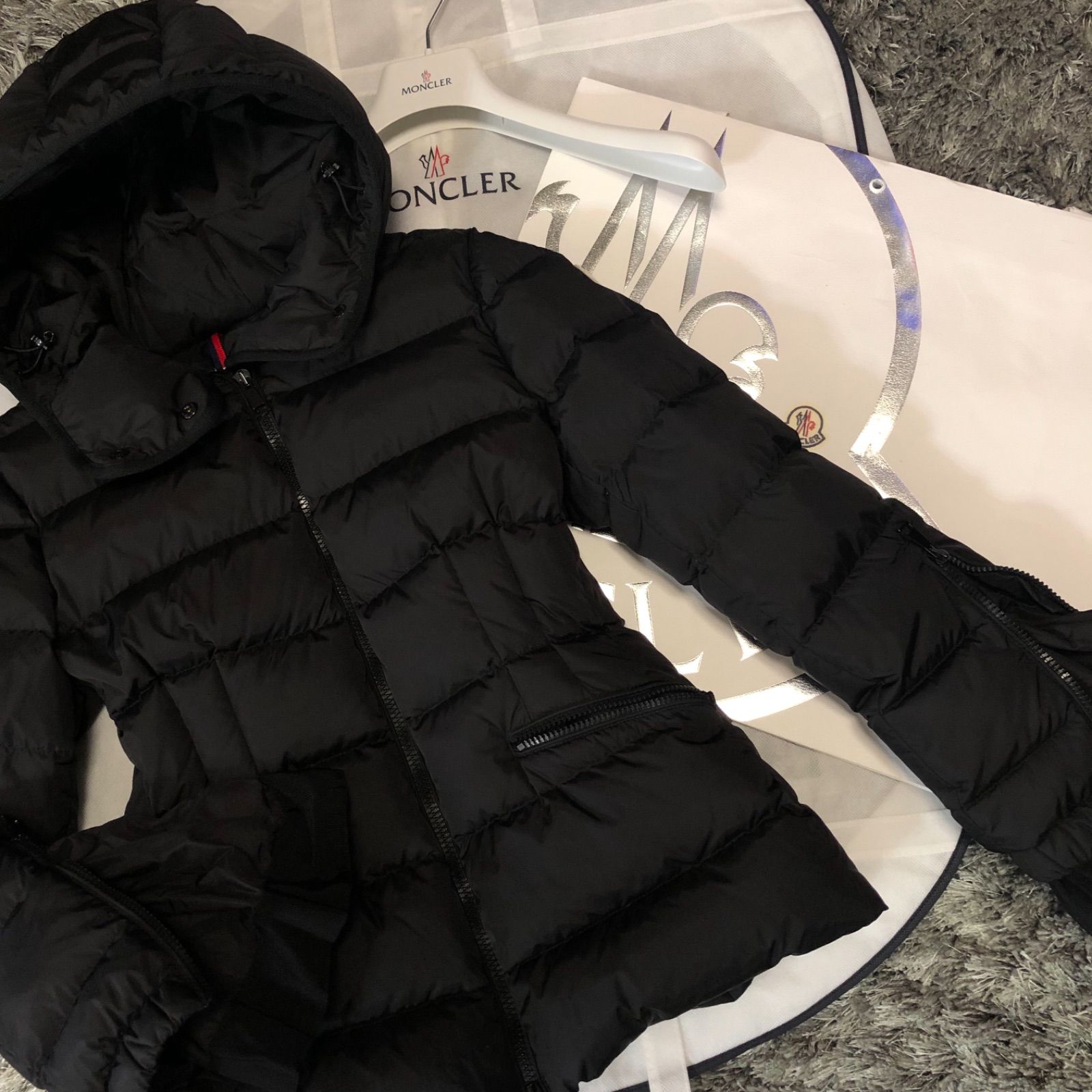 モンクレール 国内正規品 BETULA サイズ2 DISTタグ 美品 - メルカリ