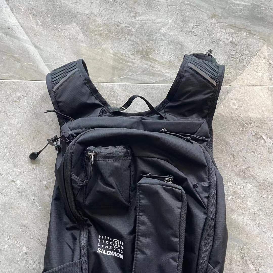 MM6 × Salomon Numeric ナイロンバックパック Green Nylon Backpack MM6 x Salomon | MM6