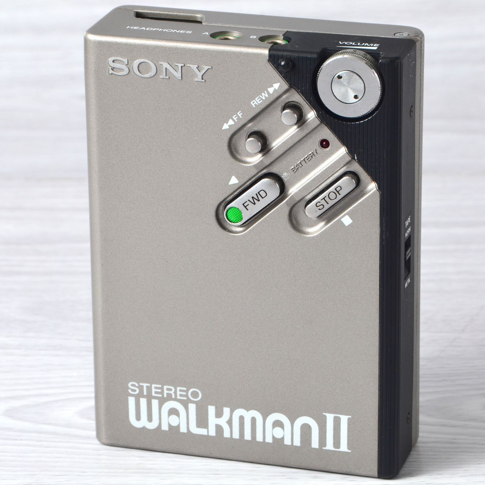 SONY WALKMAN WM-2 カセットウォークマン シルバー ケース付 整備済 - メルカリ