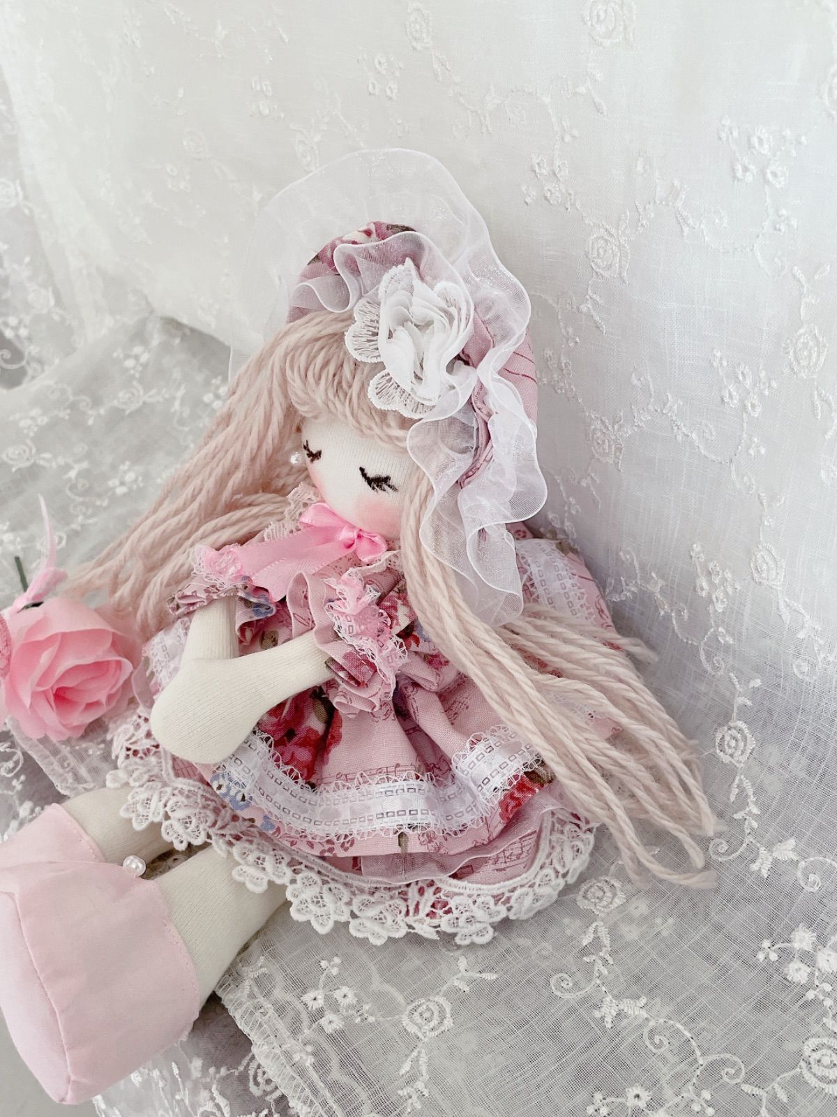 カントリードール♡ハンドメイド♡お人形♡くすみピンク♡ カントリードール 手作り人形 ハンドメイドドール