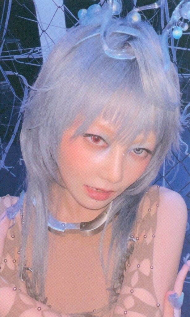 XG WOKE UP HINATA Trading Card Lakidro